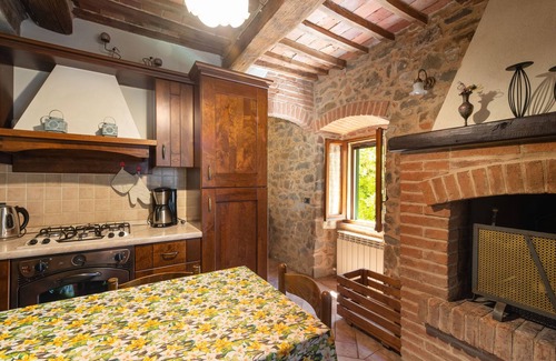 Montorgiali House | Vittorio by Interhome