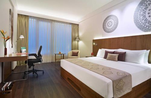 Sholinganallur Hotel | Vivanta Chennai IT Expressway OMR