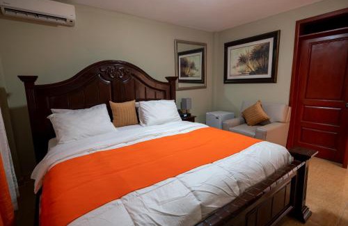 Port-au-Prince Hotel | Vivy Hill's Hotel