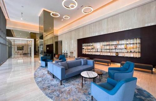 Madinat Zayed Apartment | Vogue Bellevue Downtown - Stylish One Bedroom Apartment with Balcony, Walkable to Burj Khalifa and Dubai Mall, Fully Renovated