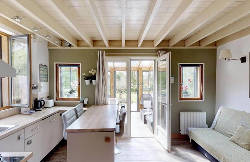 Valognes Cottage | Voisine Boulangerie 25 people 2 Cottage : spa, 15min sea