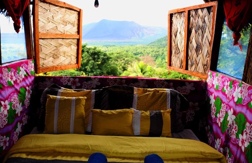 Tanna Island House | Volcano Tree Venture Bungalows