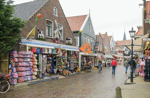 Volendam House | Volendam Old Bridge Residence R5