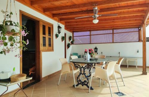 Teguise Villa | VolKKanrentals Villa Baljat