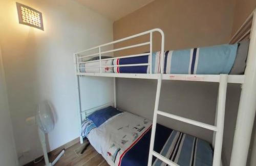 Saint-Pierre-la-Mer Apartment | Vos vacances les pieds dans le sable.