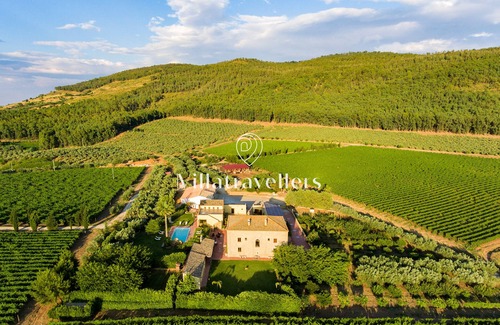 San Michele di Ganzaria Villa | Vrbo Property