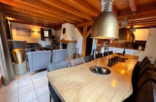 Oz House | Vrijstaand chalet in het groen met ruim terras en 6 slaapkamers