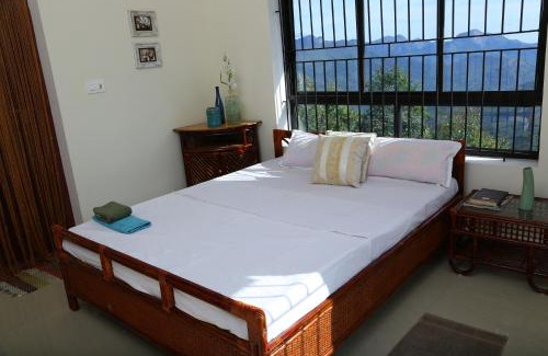 Kanthalloor House | Vrindhavan Mist City Resorts