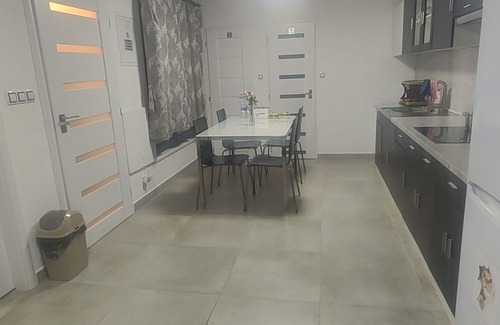 Prague 12 House | Vu's Home - Apartment Deluxe - 50m2