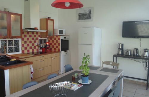 Chirols House | Vue Imprenable, Piscine Privée, à Proximité de Sentiers de Randonnées, au Calme