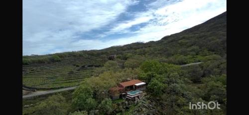 Montanchez Ski Chalet | Vuelos de Montaña l