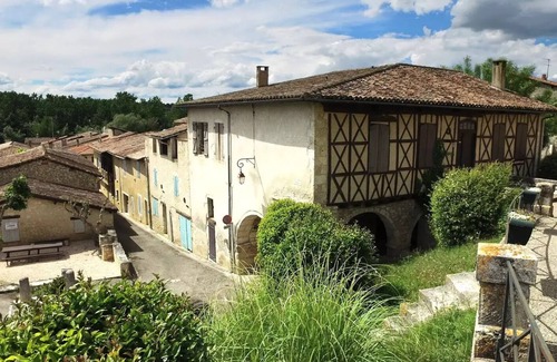 Lussan Apartment | VVF Gers Gascony - 3 Rooms 6 People 1 baby