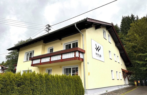Unterjoch Apartment | VYLD: Foxhole with mountain view