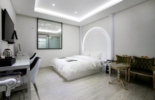 Gwangmyeong Hotel | W Hotel
