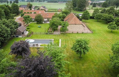 Grote-Brogel Villa | Wabi Sabi B&B - a Japanese Sleep Oasis in Belgium