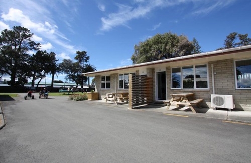 Gisborne Resort | Waikanae Beach TOP 10 Holiday Park