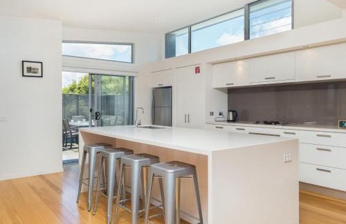 Smiths Beach House | Waikiki Dream