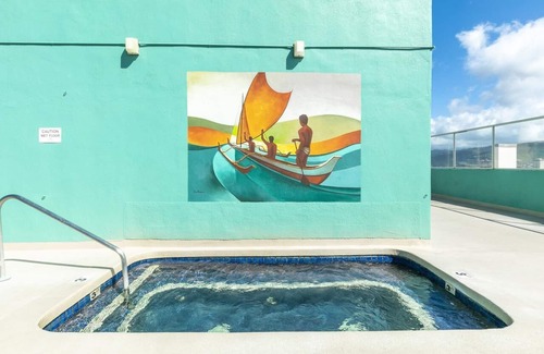Waikiki House | Waikiki Paradise Awaits! Relax with Pool, Rooftop Views, 2 Blocks to Beach!