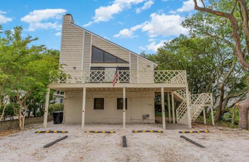 Northeast Virginia Beach House | Wake Forest Bungalow