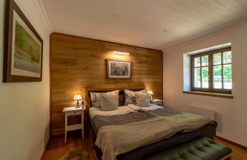 Telekes Villa | Waldhütte