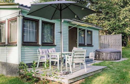 Luetow House | Waldhaus 2 mit Whirlpool - Ferienhäuser Insel Usedom - Direkt am Achterwasser!