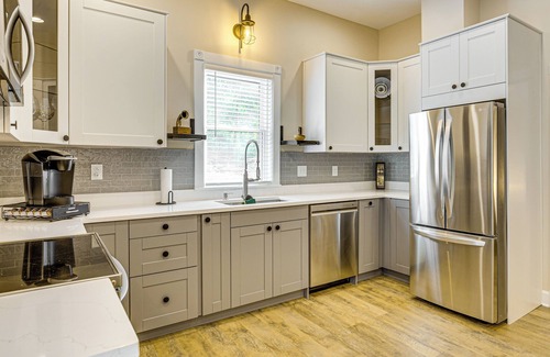 Excelsior Springs House | Walk Downtown: Historic Home in Excelsior Springs