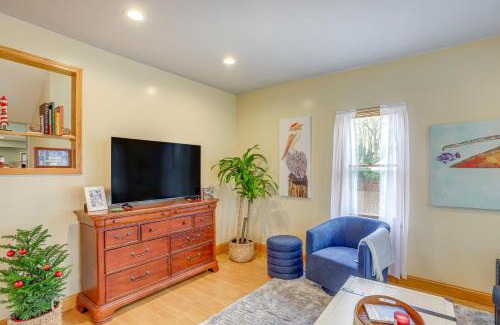 Vermilion House | Walk to Beach Home with Pool in Vermilion