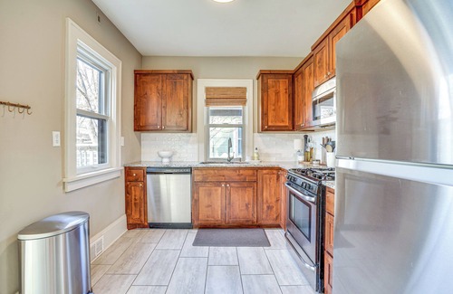 Keewaydin House | Walk to Beach + Lake Nokomis: Minneapolis Home!