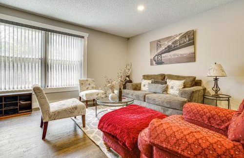 Whittier House | Walk to Bites and Whittier Park Uptown Getaway!