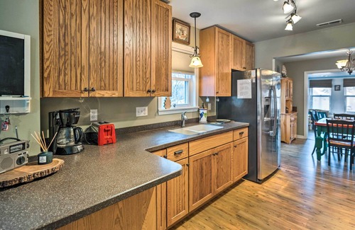 Delavan Lake House | Walk to Delavan Lake: Extended Stay Home w/Yard