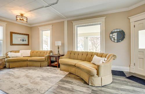 Green Lake House | Walk to Dtwn Green Lake Peaceful Getaway with Porch