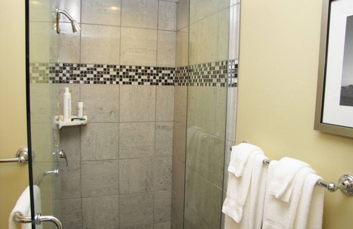 Tenderloin Hotel | Walk to JP Morgan Conference, 01/11/26 - 01/15/26, 4 nites @ 1BR Deluxe unit