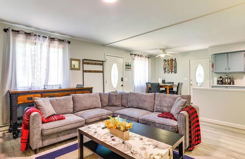 Tobyhanna House | Walk to Lake Carobeth: Gem in Pocono Country Place