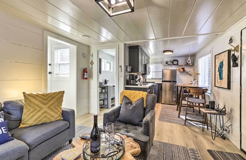 Lincoln Park Cabin | Walk to Lake Tahoe: Cozy Zephyr Cove Cabin!