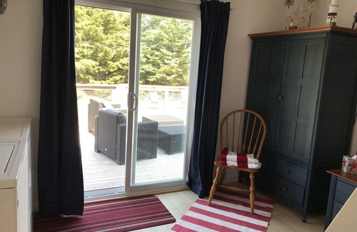 Lakeside Cottage | Walk to Lakeside Beach and Crowbush Cove Golf What More Could You Want?