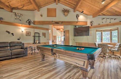 South Beach House | Walk to Ocean Home with Hot Tub in South Beach!