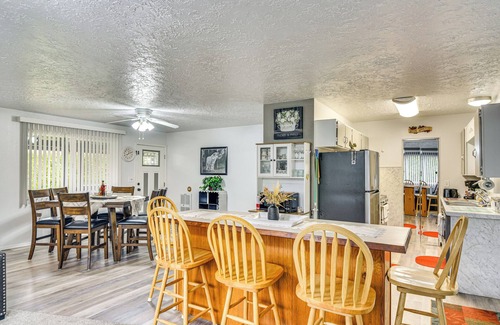 West Side Highway House | Walk to Park & Cowlitz River: Home w/Large Yard!