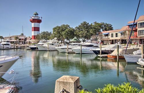 Harbour Town Apartment | Walk to Pier and Golf Heart of Harbour Town Condo