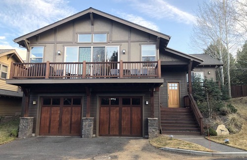 Westbrook Meadows House | Walk to river, trails, pubs! Great house best location by hiking, biking, SUPing
