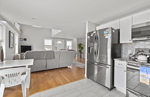 Eastward Look House | Walk to Scarborough Beach! Great outdoor space, 2 bed&2 bath!