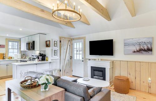 Osterville House | Walk to Shops and Dining Cozy Osterville Cottage