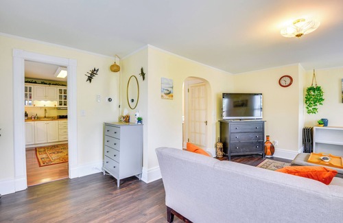 Clayton House | Walk to St Lawrence River: Clayton Apt w/Porch!
