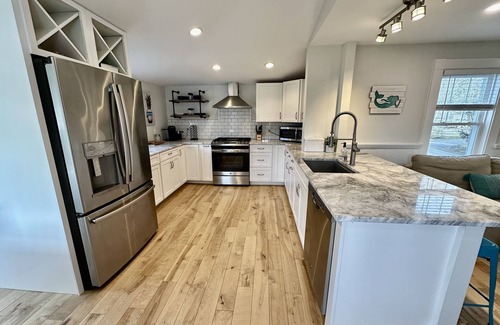 Manchester-by-the-Sea House | Walk to town/beach/pickleball courts; cozy & clean
