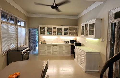 Sanur Kauh Villa | Walk to the beach! 2bd spacious villa, garden, sw. pool, (max 4 pers/min 3month)