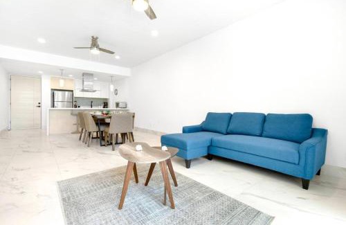 El Tezal Apartment | Walk to the beach, great location