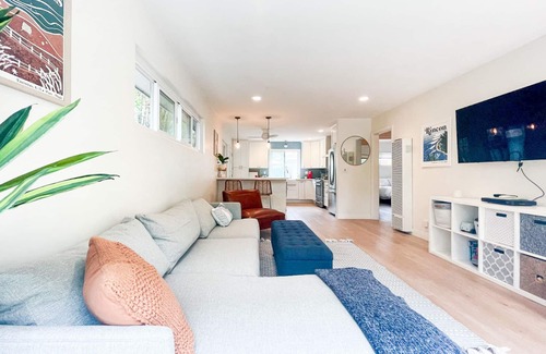 Leucadia House | Walk to the beach or relax and grill outdoors in the amazing yard!