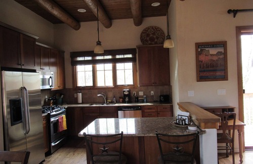 Northeast Santa Fe Condo | WALK TO THE PLAZA House - 2 Bedrooms and 2 Baths Sleeps 4