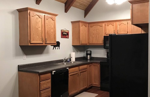 Farmers House | Walk To The River or Drive To Cave Run