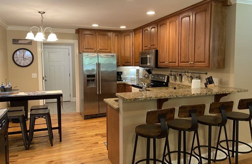 Lookout Valley Neighborhood Association House | Walk to the Venue - 10 minutes to Downtown and Lookout Mountain - biking, hiking