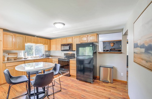 Suring House | Walk to Water: Lake House in Suring!